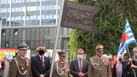 Foto der Einweihung des Denkmals für die polnischen Befreier*innen Berlins