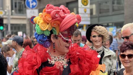 bunte menschenmenge